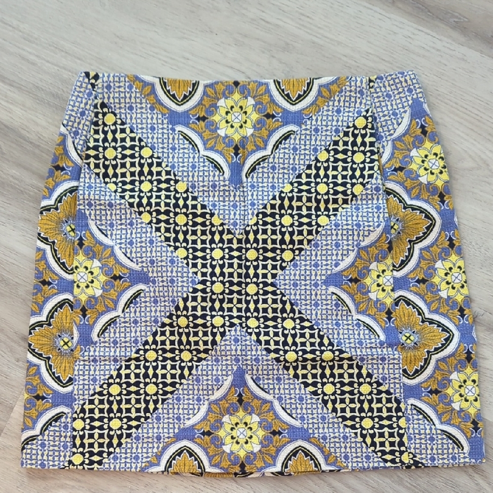 Stylish Yellow and Blue Patterned Skirt